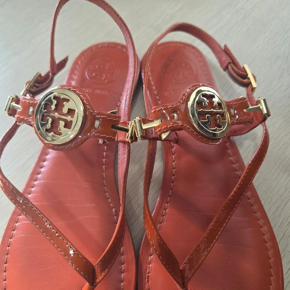 Tory Burch Miller Patent Leather Logo Sandals Orange Gold Size 6.5 M